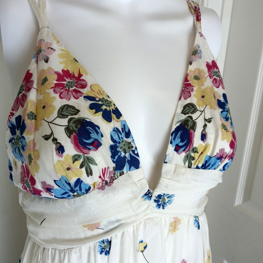 Lunik Ivory Spring Dress - Picture 8 of 8